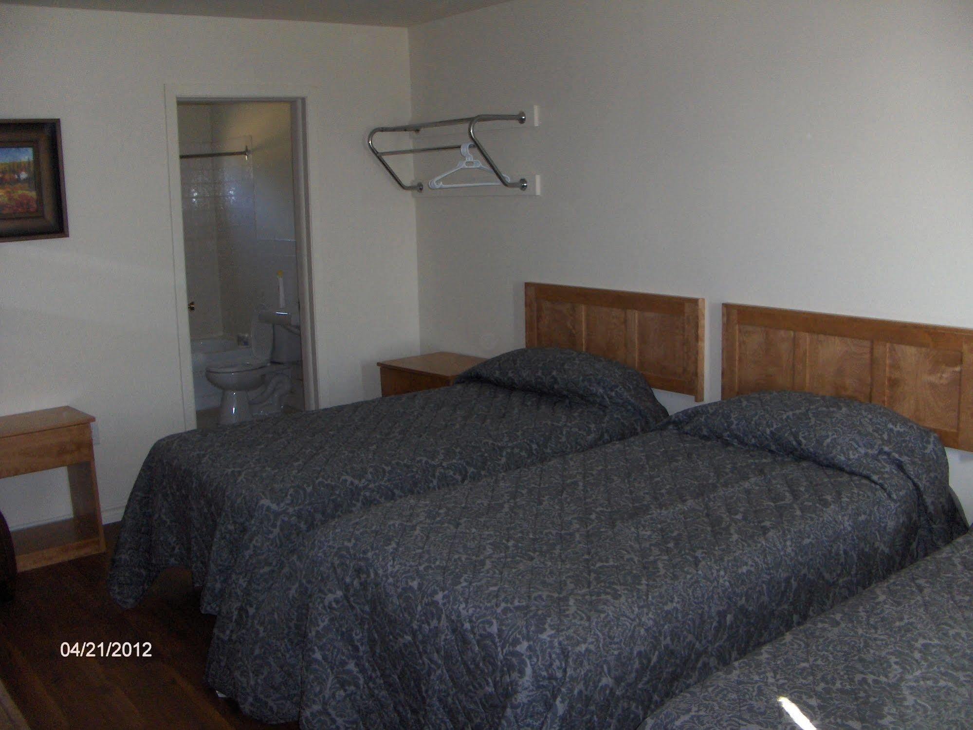 Anchor Motel And Suites Bedeque Экстерьер фото