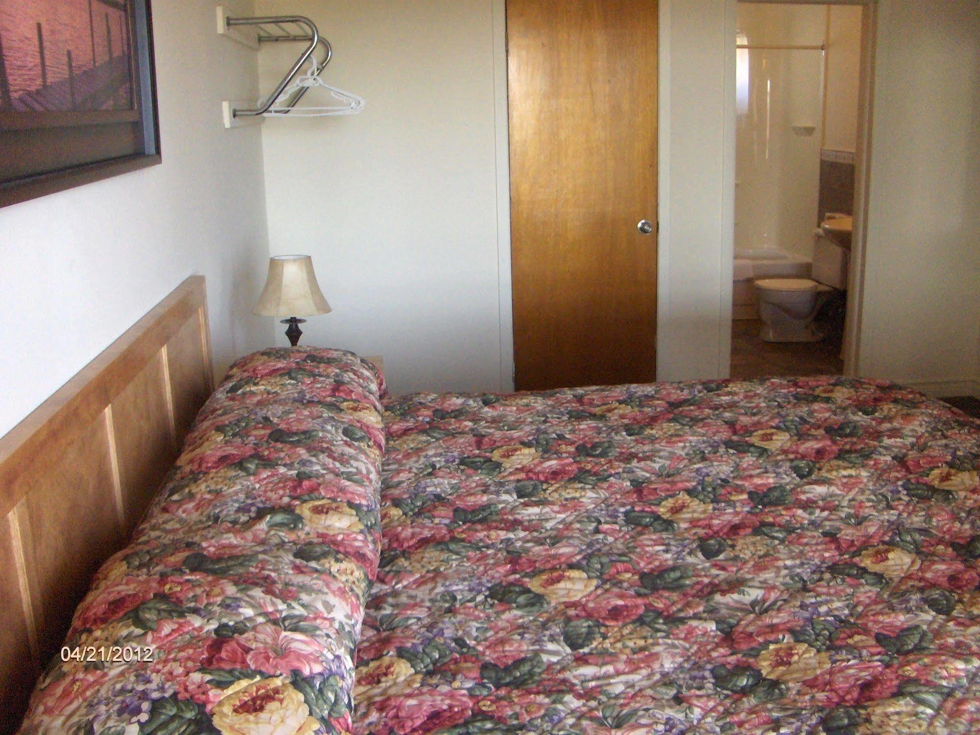 Anchor Motel And Suites Bedeque Экстерьер фото